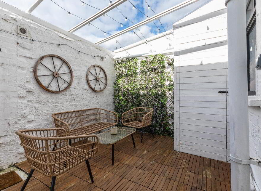 Rathdrum Cottages, 223 Great Northern Street, Belfast, BT9 7FN