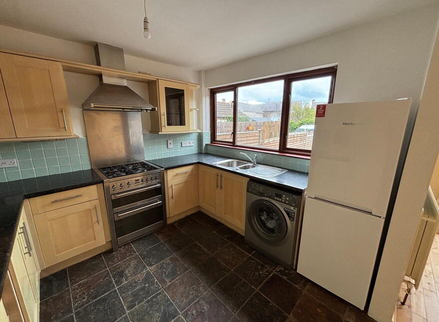 12 Demesne Grove, Moira, BT67 0DS