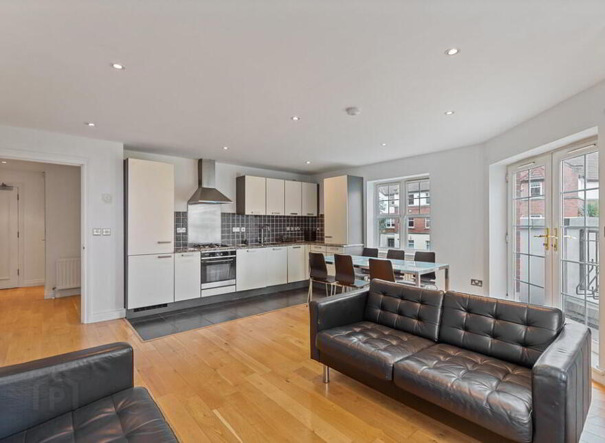 Apt 22 Bridge House, 19 The Boulevard, Wellington Square, Belfast, BT7 3LL