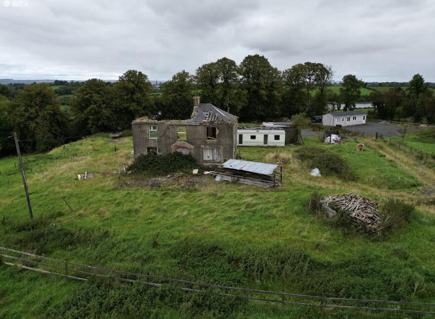 Clonkeen, Clones