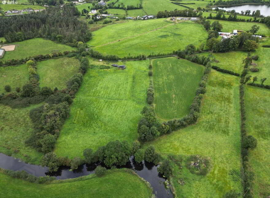 Clonkeen, Clones