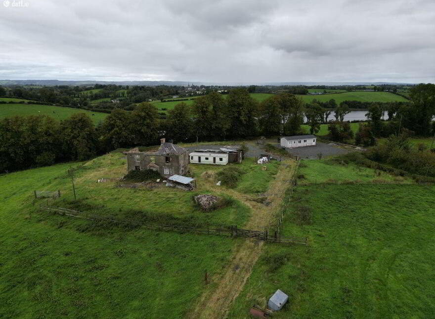 Clonkeen, Clones