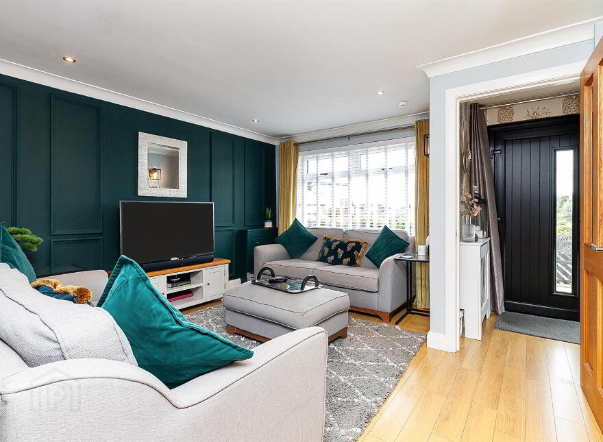 24 The Glade, Newtownabbey, BT36 5NW