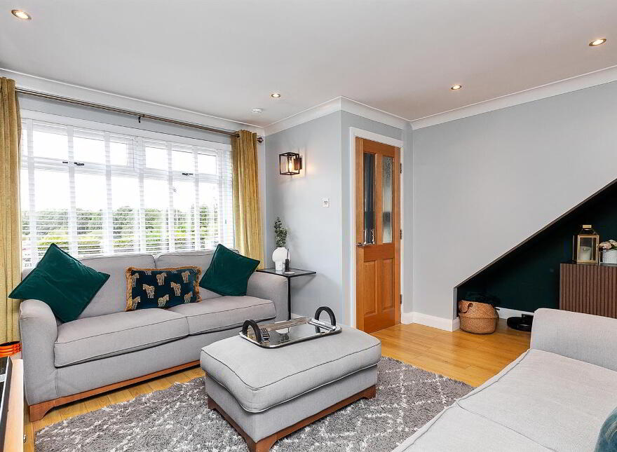 24 The Glade, Newtownabbey, BT36 5NW