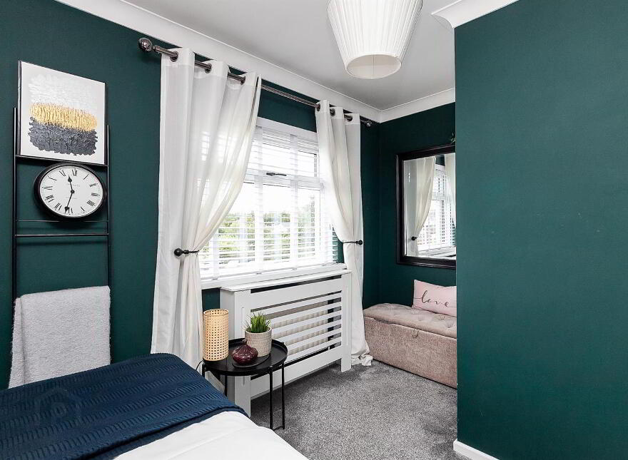 24 The Glade, Newtownabbey, BT36 5NW