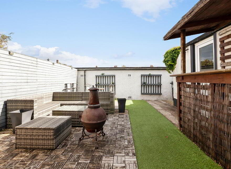 24 The Glade, Newtownabbey, BT36 5NW