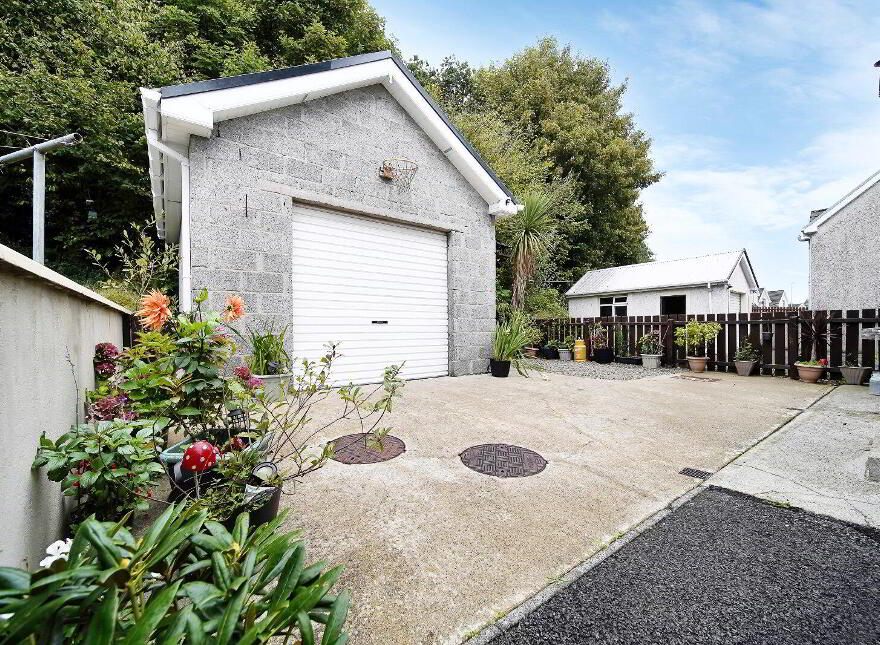 97 The Garden, Ballymacool, Letterkenny, F92H10D