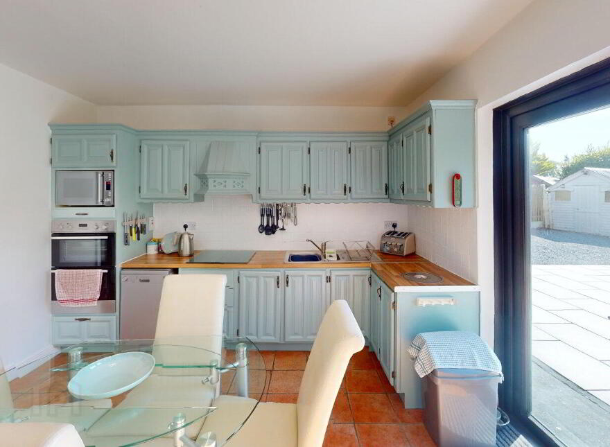 20 Seaview Court, Kilmuckridge, Wexford, Y25A786