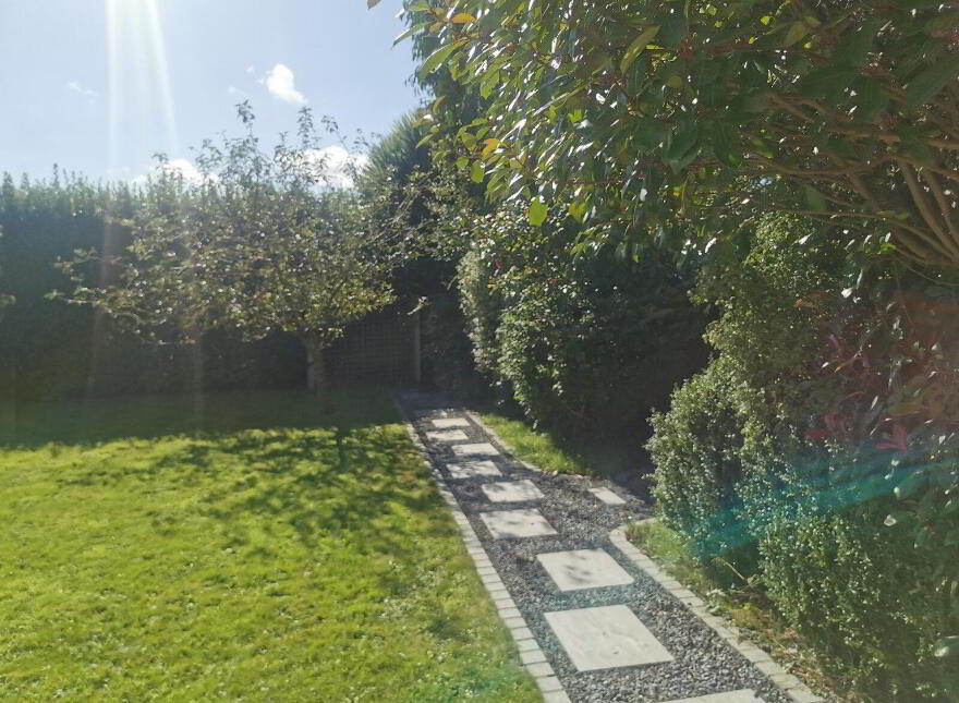 20 Seaview Court, Kilmuckridge, Wexford, Y25A786