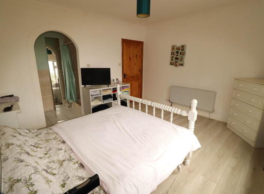 Kinnabo, Blacklion, F91W8D3