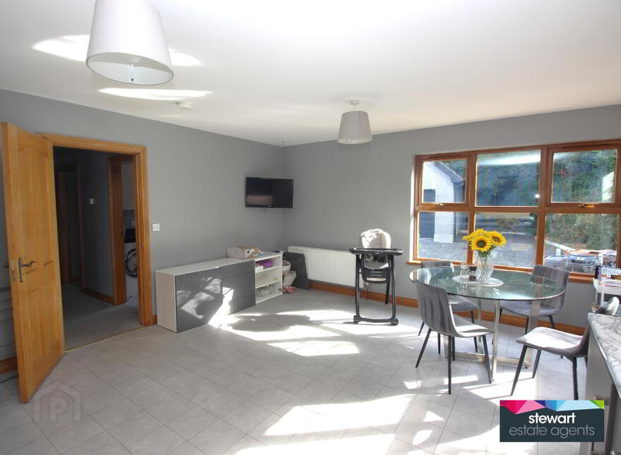 18 Crumlin Road, Ballinderry Upper, BT28 2JU