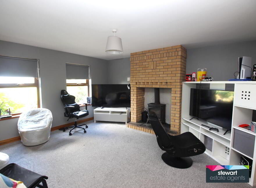 18 Crumlin Road, Ballinderry Upper, BT28 2JU