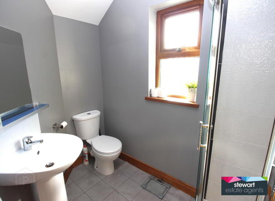 18 Crumlin Road, Ballinderry Upper, BT28 2JU