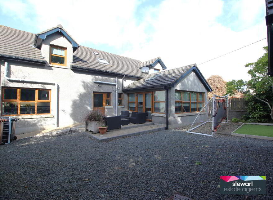 18 Crumlin Road, Ballinderry Upper, BT28 2JU