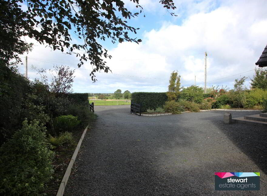 18 Crumlin Road, Ballinderry Upper, BT28 2JU