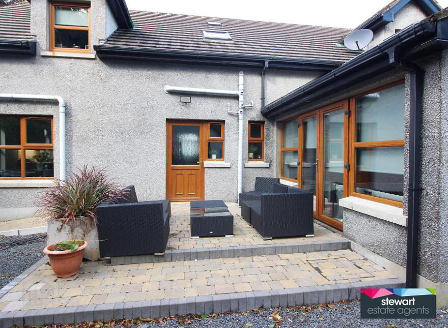 18 Crumlin Road, Ballinderry Upper, BT28 2JU
