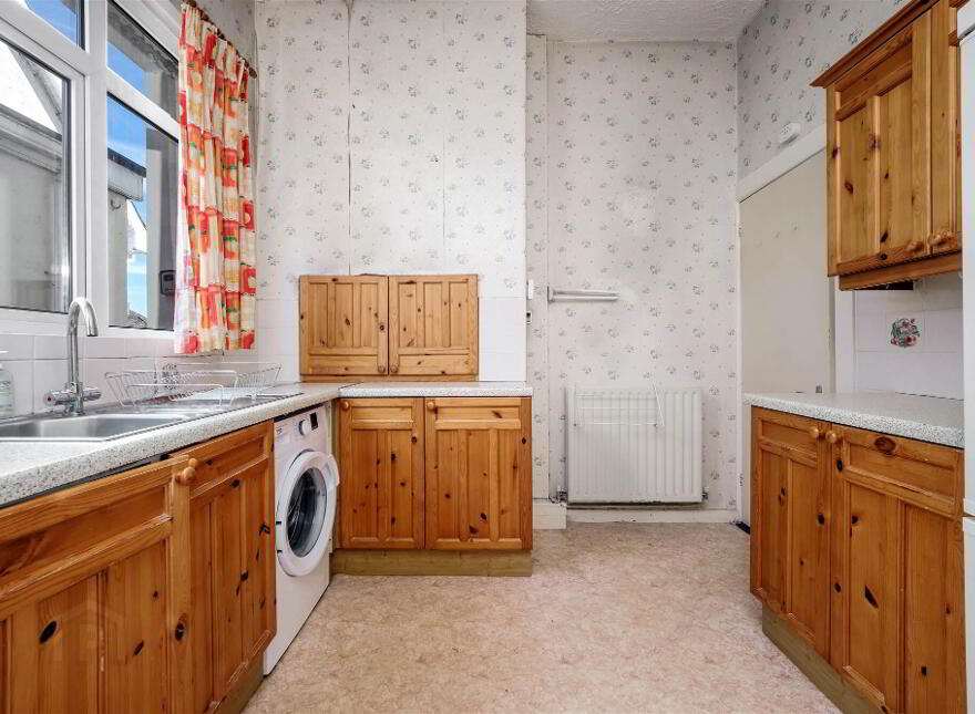 18 Morrison Park, Portrush, BT56 8HZ