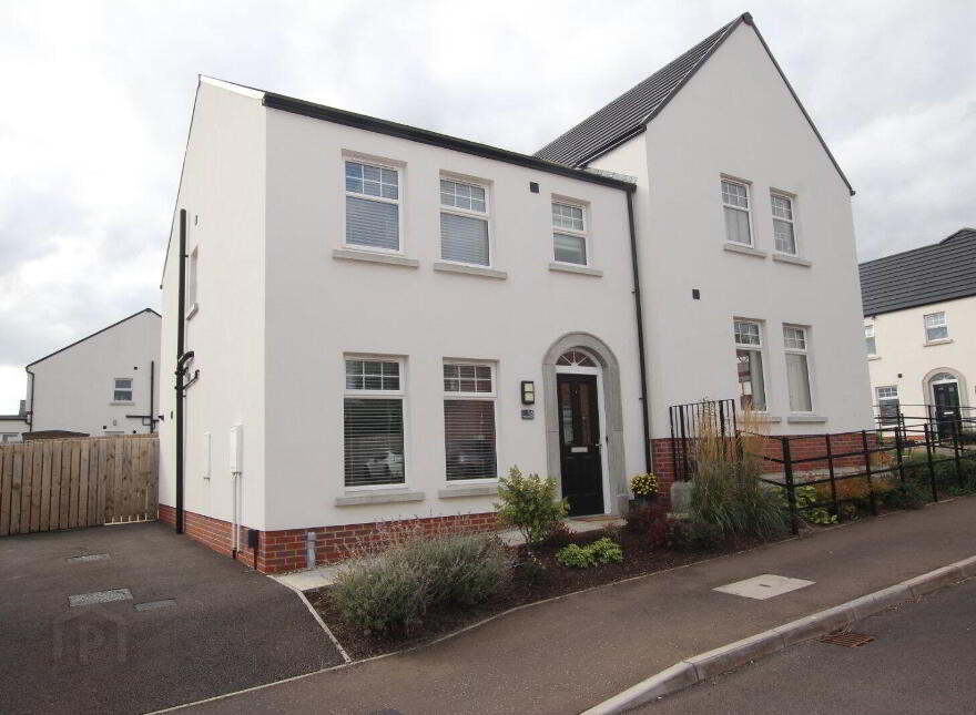 16 Rushfield Place, Ballyclare, BT39 0FR