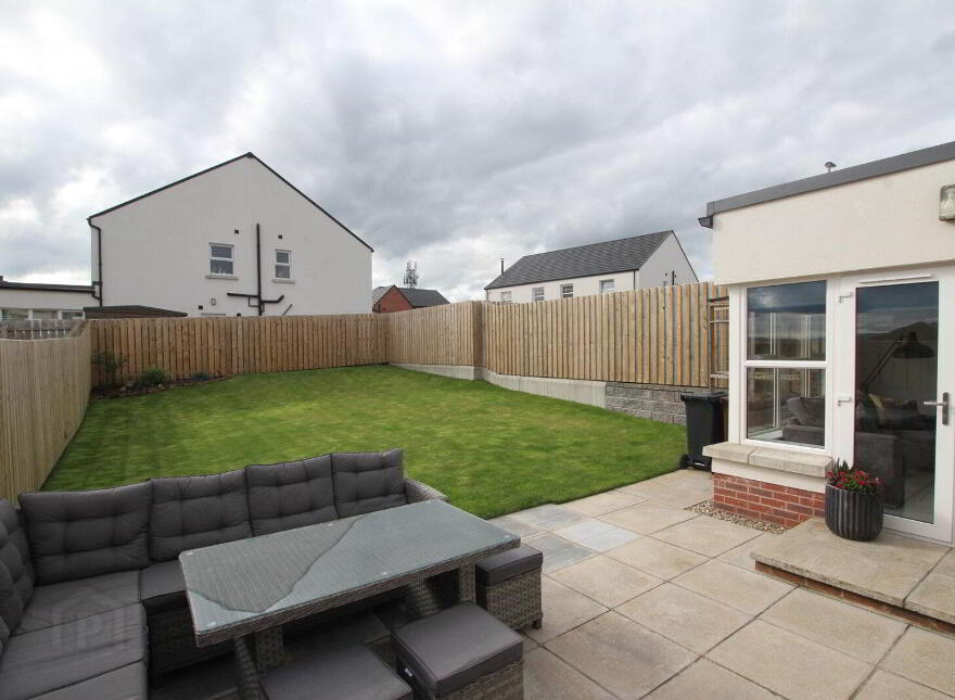 16 Rushfield Place, Ballyclare, BT39 0FR