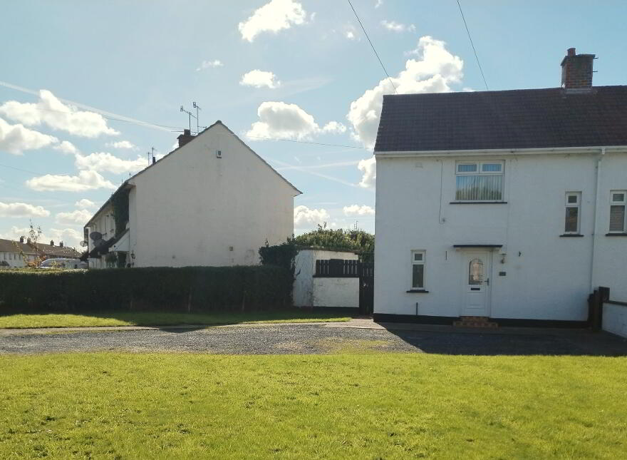 42 Colban Crescent, Lurgan, BT66 8HY photo