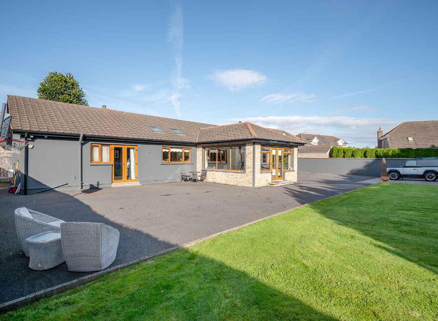 16 Gransha Road, Dundonald, Belfast, BT16 2HA