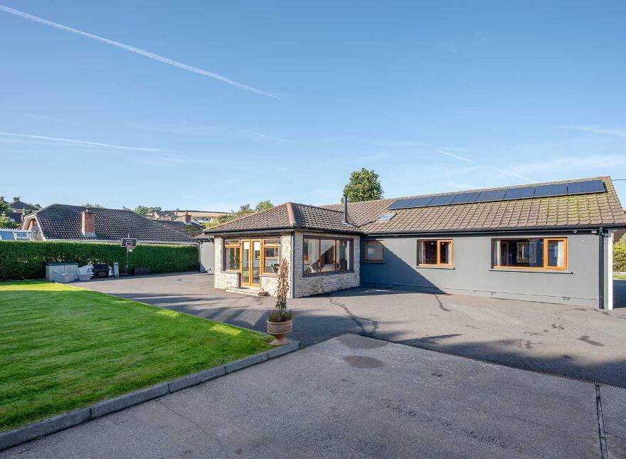 16 Gransha Road, Dundonald, Belfast, BT16 2HA