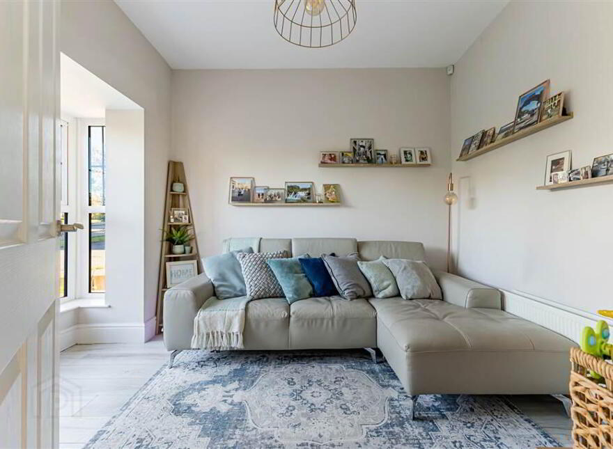 2 Blaris Green, Lisburn, BT27 5FR
