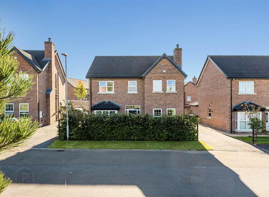 2 Blaris Green, Lisburn, BT27 5FR