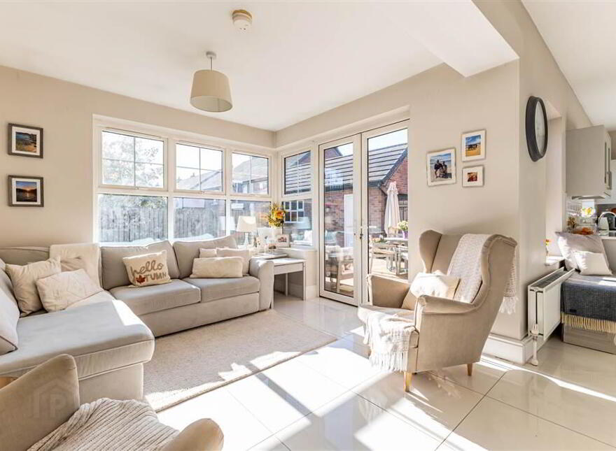 2 Blaris Green, Lisburn, BT27 5FR