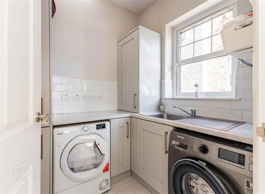 2 Blaris Green, Lisburn, BT27 5FR