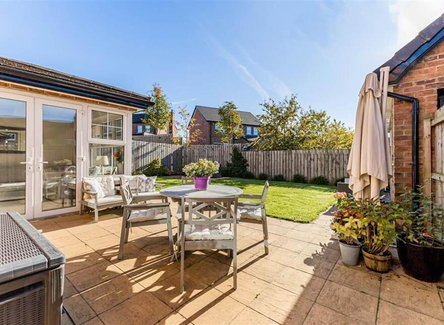 2 Blaris Green, Lisburn, BT27 5FR