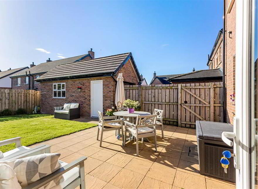 2 Blaris Green, Lisburn, BT27 5FR