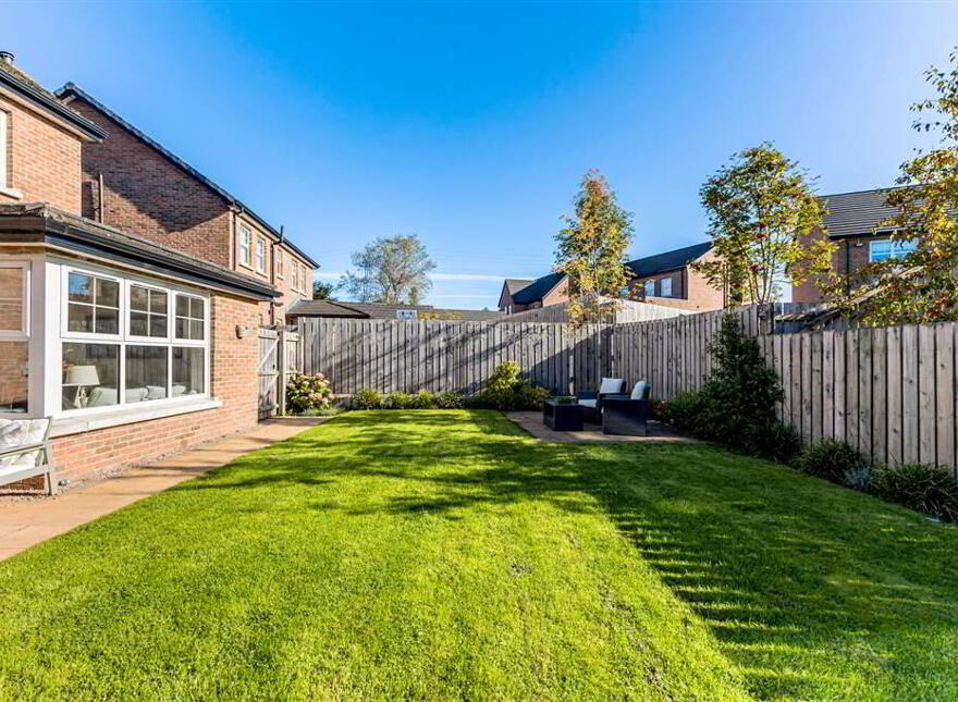 2 Blaris Green, Lisburn, BT27 5FR