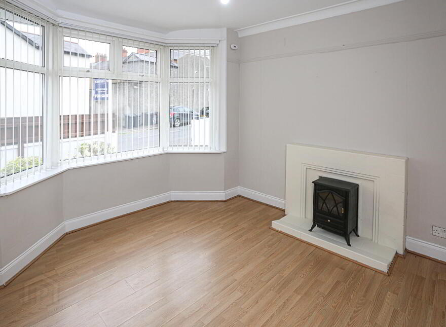 23 Willowholme Drive, Belfast, BT6 8PA