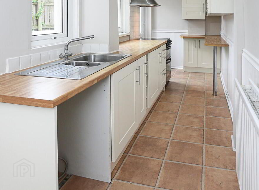 23 Willowholme Drive, Belfast, BT6 8PA