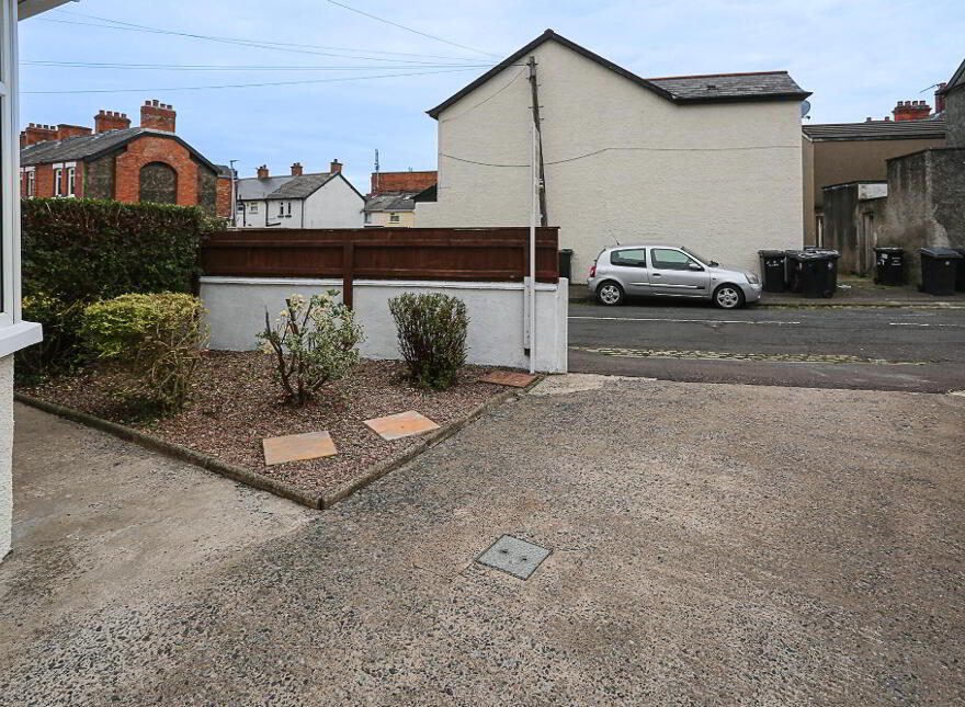 23 Willowholme Drive, Belfast, BT6 8PA