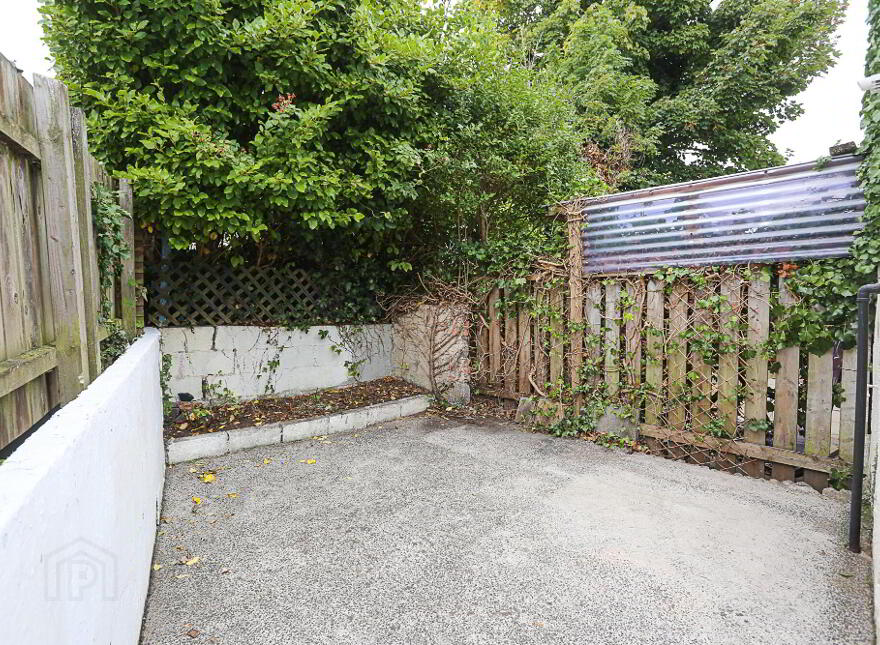 23 Willowholme Drive, Belfast, BT6 8PA
