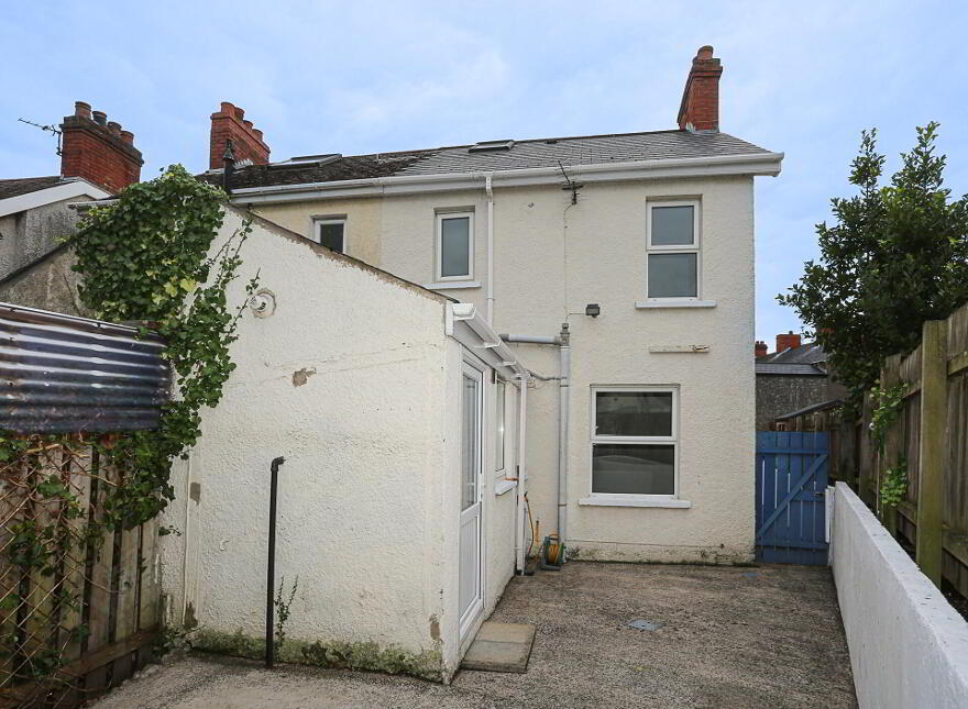 23 Willowholme Drive, Belfast, BT6 8PA