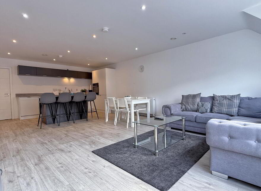 16 Coastal Links, Main Street, Portrush, BT56 8FU