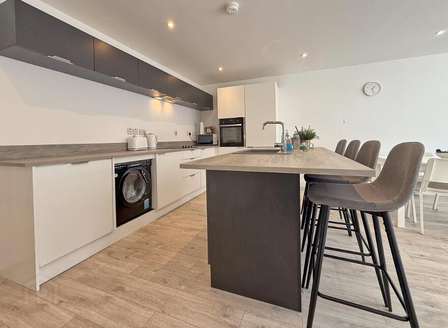 16 Coastal Links, Main Street, Portrush, BT56 8FU