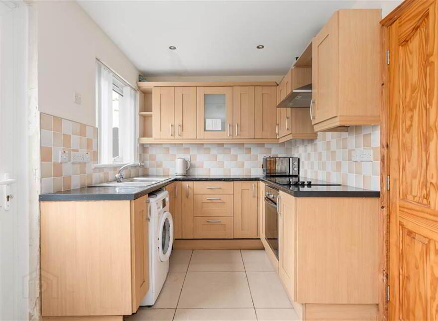 22 West Road, Portglenone, BT44 8BA