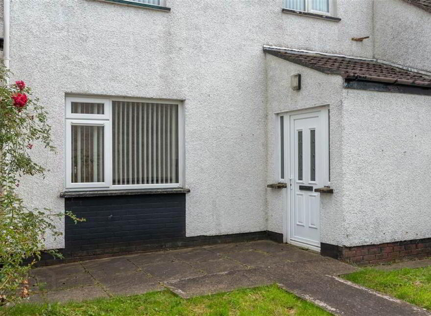 22 West Road, Portglenone, BT44 8BA