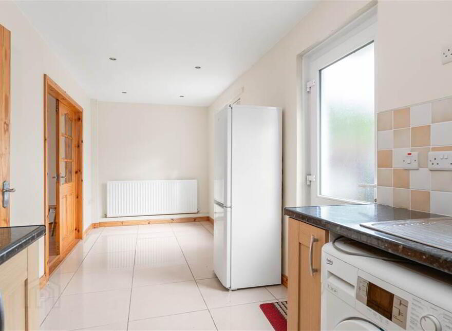 22 West Road, Portglenone, BT44 8BA