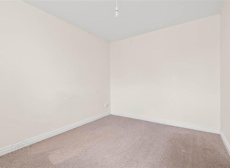 22 West Road, Portglenone, BT44 8BA