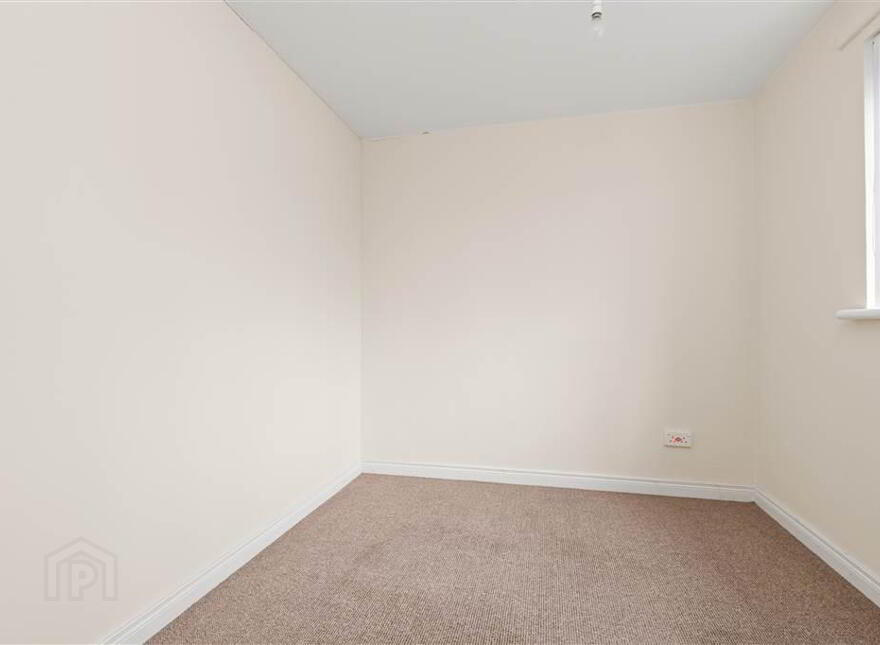 22 West Road, Portglenone, BT44 8BA