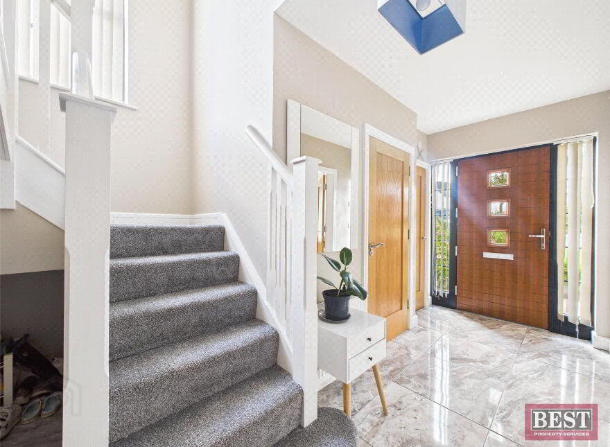 19 Hillcrest Way, Bessbrook, Newry, BT35 7FX