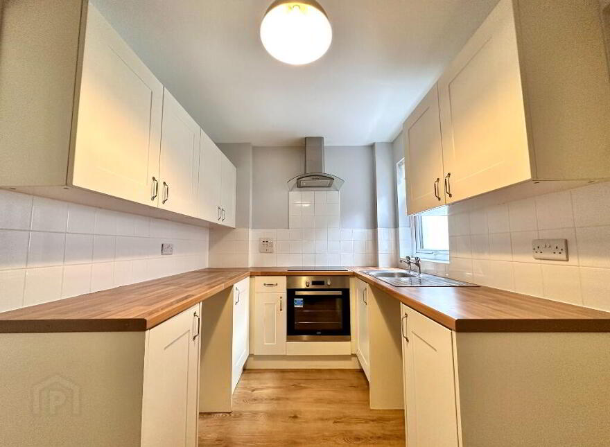 15 Parkgate Parade, Belfast, BT4 1ET