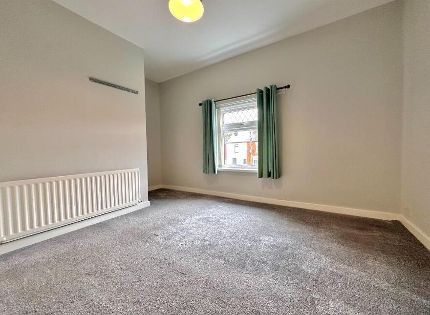 15 Parkgate Parade, Belfast, BT4 1ET