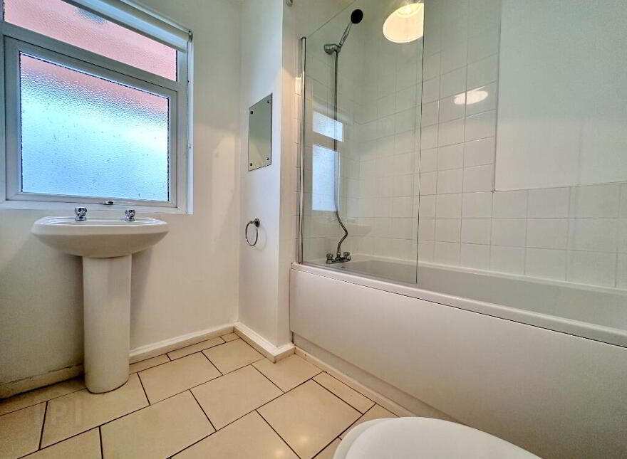 15 Parkgate Parade, Belfast, BT4 1ET