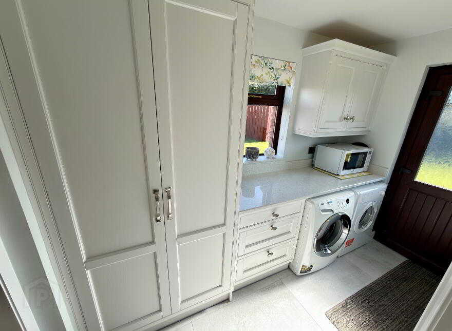 142 Abbeydale, Waterside, L'Derry, BT47 6FY